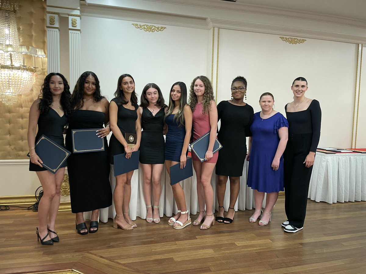 StJohnsPrepNY tweet media