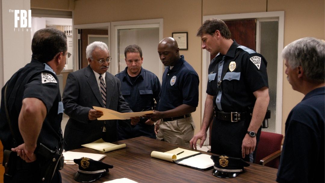 NewDominionPict's tweet image. If you go back in time to be part of solving any famous true crime case, which one would it be and why? Put on your detective hat and share your thoughts! #DetectiveDiaries #TrueCrimeFans