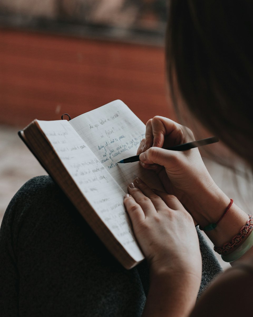 Every corner of the historic, haunted Sayre Mansion holds a story waiting to be told. 

What are you most looking forward to?

Get more info: buff.ly/3wvfJA2 

#writingretreat #twistedtales #horrorauthors #amwritinghorror #horrorbooksarethebest