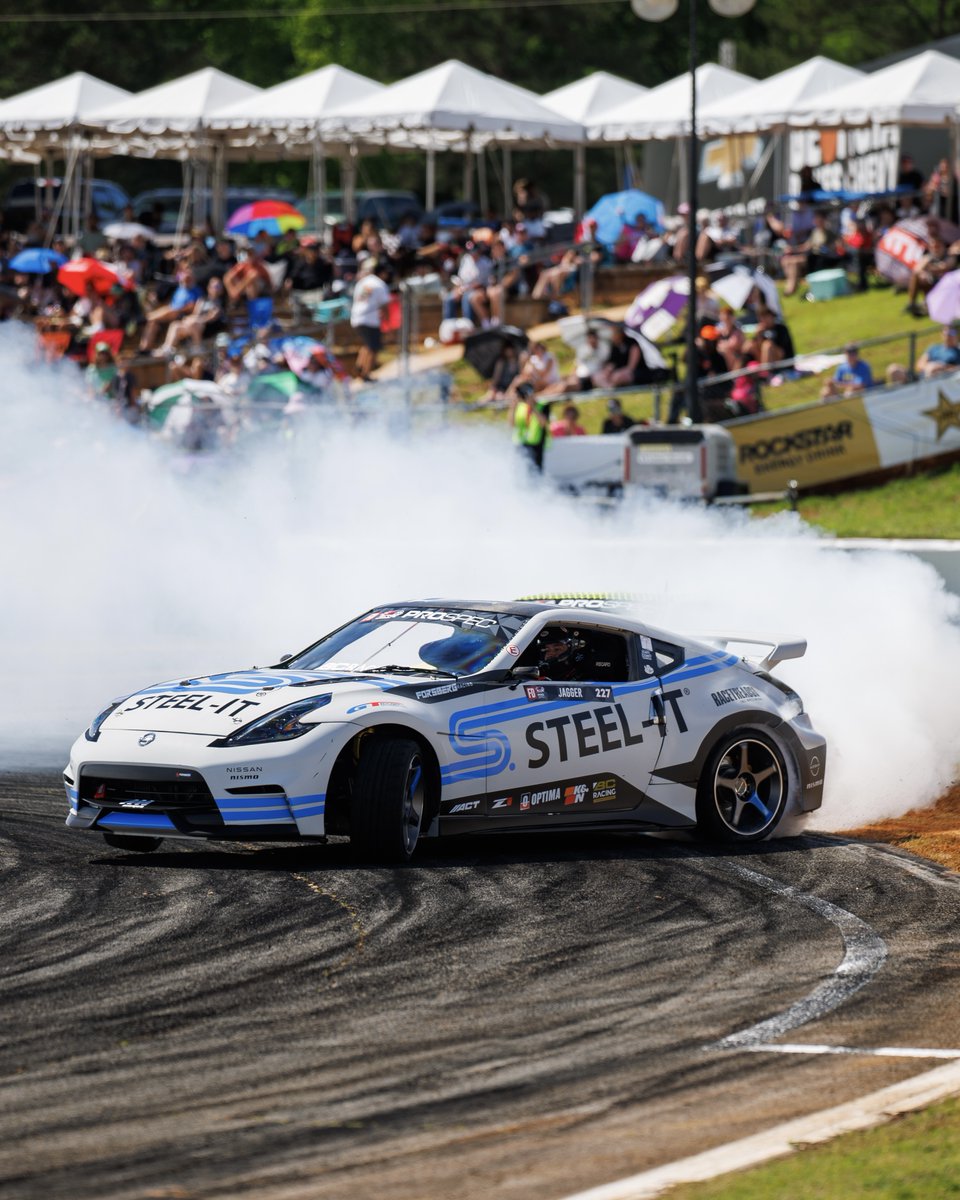 Throttle therapy.
#AlexJagger | <a href="/GTRadialUSA/">GTRadialUSA</a>

#FormulaD #FormulaDRIFT