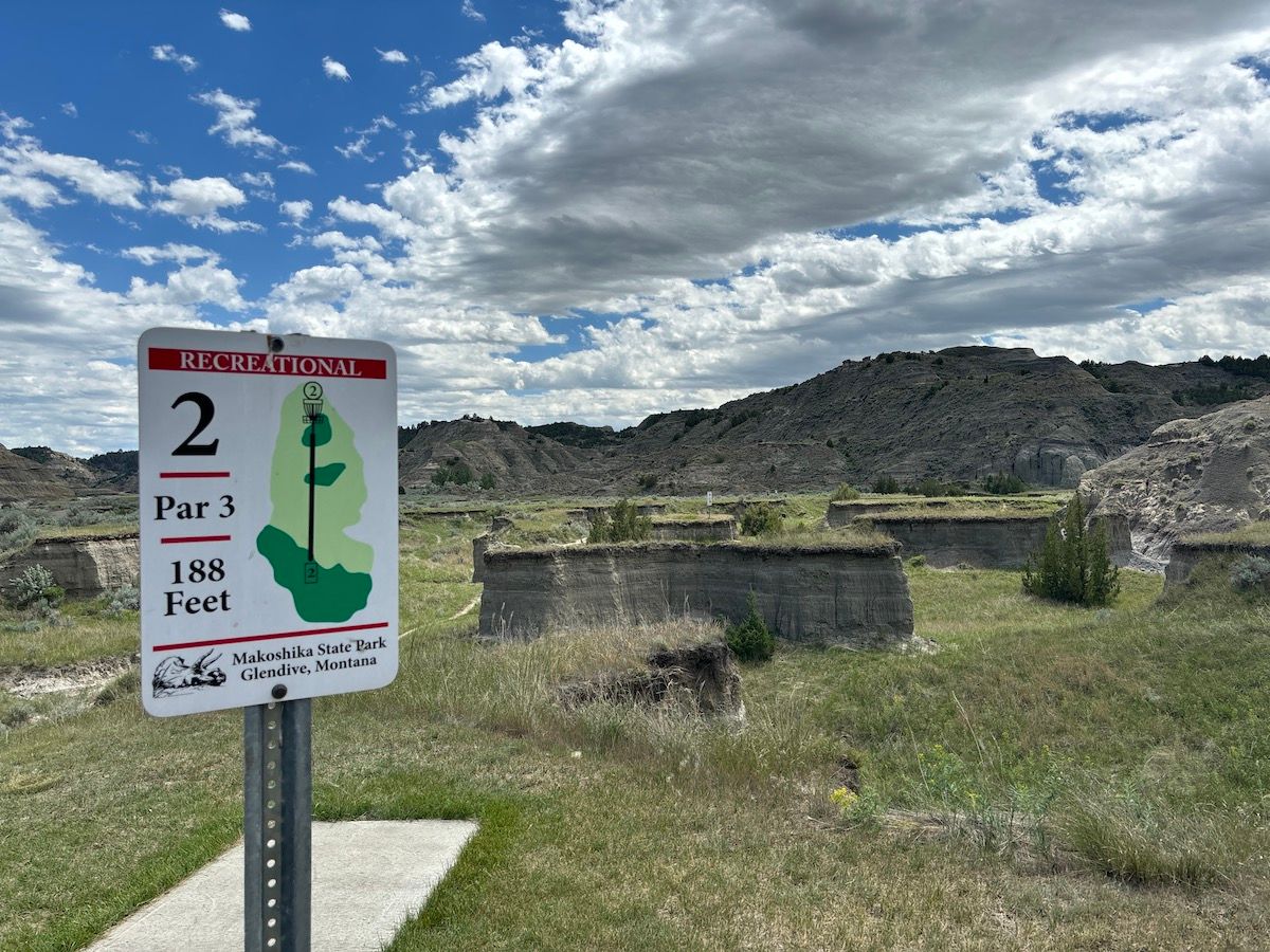 SimmyJellers's tweet photo. Montana’s top frisbee course is that for a reason. Like everything else in Montana, it’s just better, because. I understand why you think this course might look easy.
.
#storytelleroverland #roadtrip #montana #frisbee #frisbeegolf #discgolf #waterbandit https://t.co/tKAGbS3ZlC