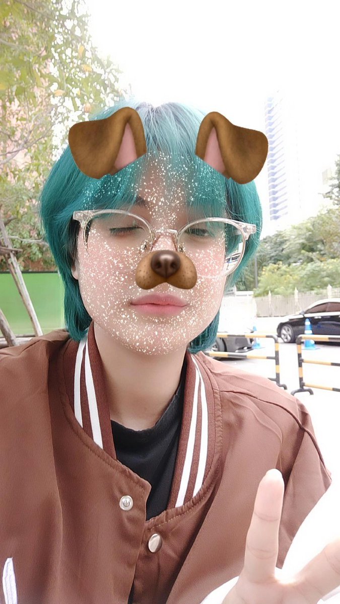 Zihao_1022's tweet photo. Today is bossselca day last month l was late😅 #Bossselcaday https://t.co/7qVHq0niGr