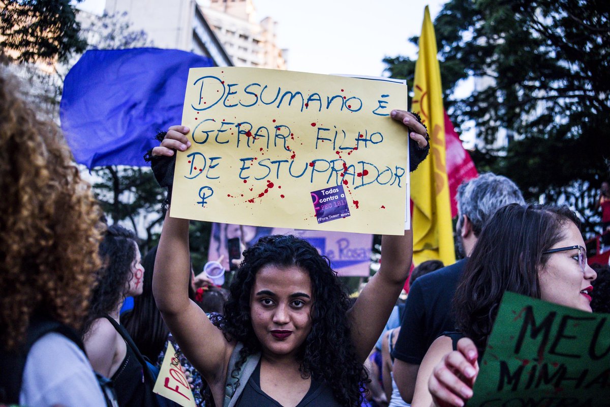 MidiaNINJA's tweet image. Os projetos de vida de mulheres,  meninas e adolescentes vítimas de estupros são interrompidos e as consequências são devastadoras para vítimas e sociedade. 

 As vítimas podem ser sua mãe,  irmã,  tia, filhas sobrinhas, primas, cunhadas, namorada...etc alguém que você ama e…