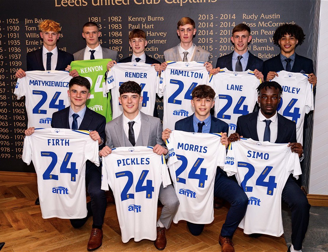 leedsutdacademy's tweet photo. 🤝 Welcome @LUFC’s 2024/25 first year scholars:

⚪️ George Kenyon
⚪️ Louie Dudley
⚪️ Will Firth
⚪️ Josh Hamilton
⚪️ Luke Matykiewicz
⚪️ Elton Simo
⚪️ Ollie Pickles
⚪️ Jack Morris
⚪️ Jacob Render
⚪️ Freddie Lane

#LUFCYouth | #LUFC https://t.co/DUQWGBScbk