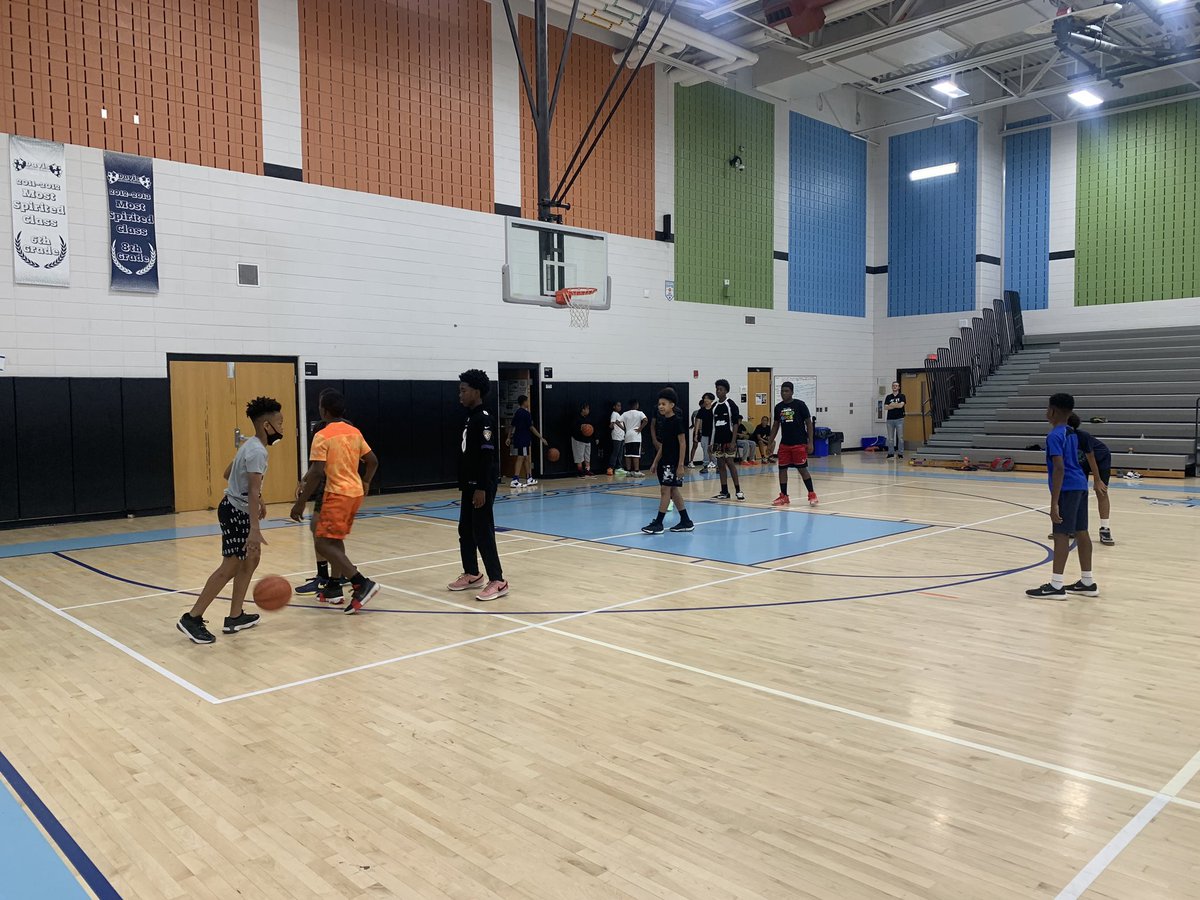 Davis Morning Basketball tweet media