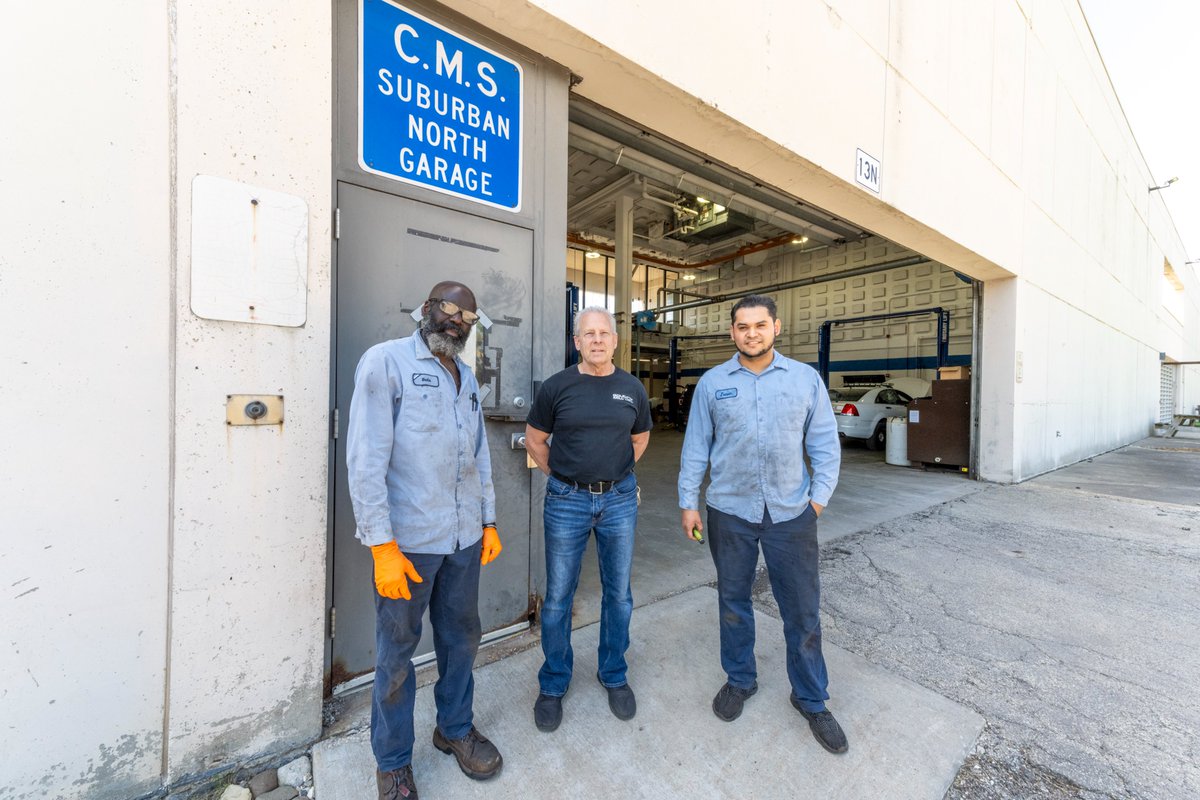 IllinoisCMS's tweet photo. During #AutomotiveServiceProfessionalsMonth & every month, CMS is proud to honor our automotive service professionals.
We had the pleasure of visiting Suburban North Garage #49 to connect with our valued mechanics and technicians. Big thanks to our hardworking team!ย ๐๐ https://t.co/7wFnDqZrE9
