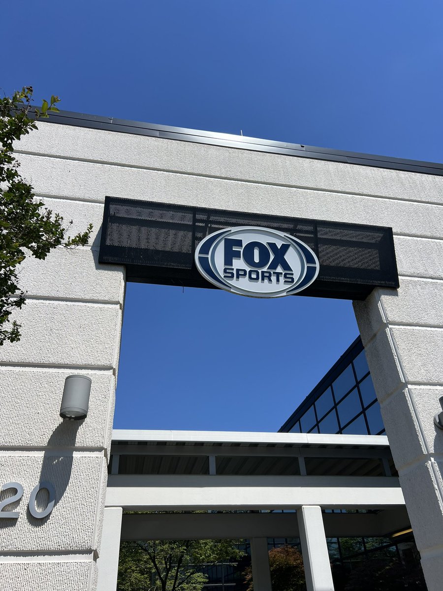 HermieSadler's tweet photo. So good to be back with my @FOXSports @NASCARONFOX family today.   See y’all on RaceHub at 6 pm ET on @FS1 https://t.co/d4NUkeQrIP