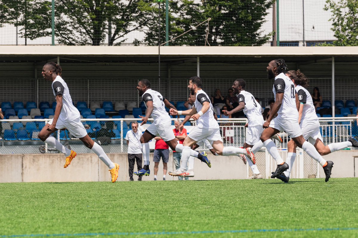 Football Club des Copains de Meudon tweet media