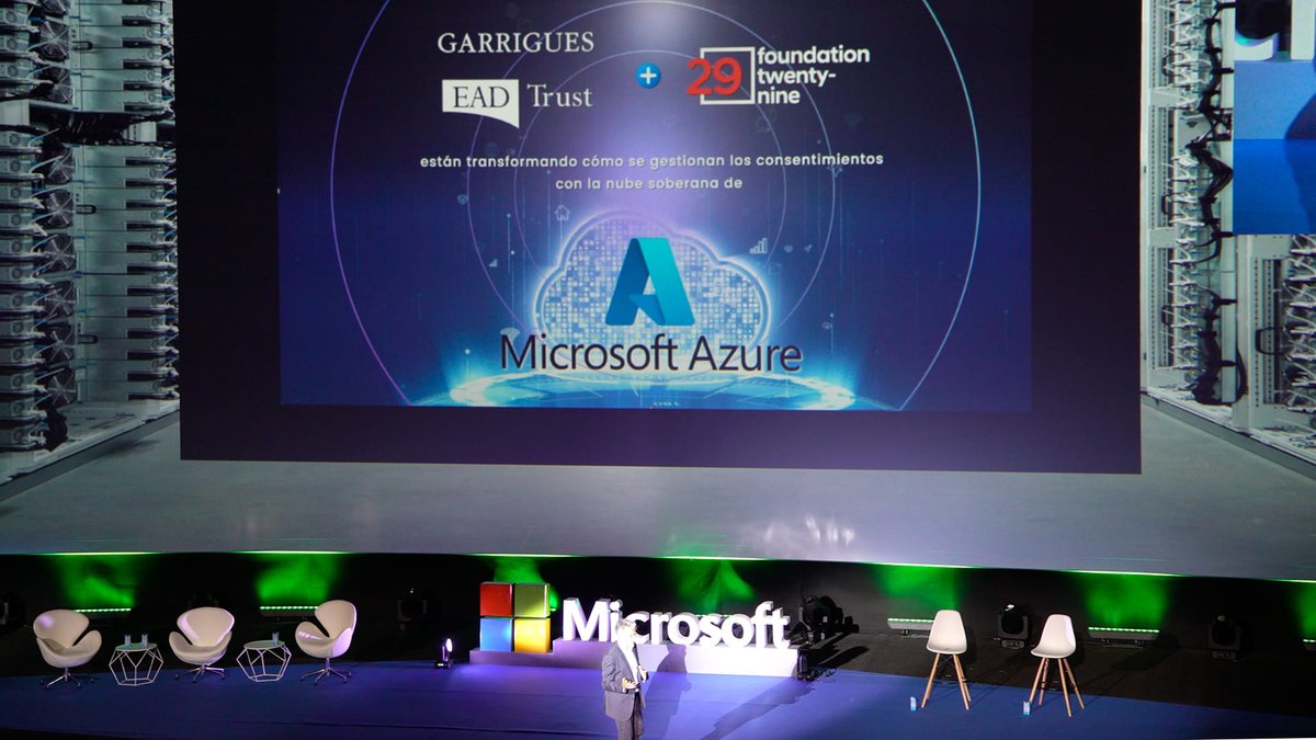 garrigues_es's tweet photo. Alberto Granados, presidente de @MicrosoftES España, ha presentado hoy, en el evento #MicrosoftEnvision, la solución de Garrigues, EADTrust y Fundación 29 de Febrero desplegada en la nube soberana de #Azure sobre la gestión del consentimiento informado en el ámbito sanitario🏥. https://t.co/RyLkQf95Vh
