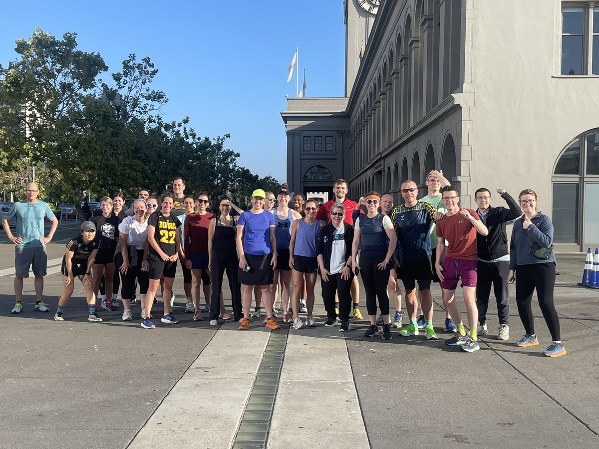 #6for6 has grown over the years and <a href="/Neurotrauma/">NeurotraumaSociety</a> #NNS24 it morphed into #NNSFunRun.

Great turnout. Fantastic weather. 

Thanks to <a href="/davidjloane/">David Loane</a>, <a href="/HollyEHinson/">H.E. Hinson, MD MCR FAAN FNCS</a> and <a href="/NNSFunRun/">NNS Fun Run</a> for coordinating and seeing everyone round. 

Wasn't going to miss out.