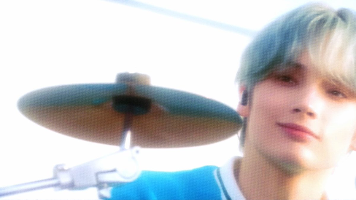 ⭑ ˙₊⁺𓈒🐧🥁 ໒꒱ ‧₊˚
#HUENINGBAND #휴닝카이