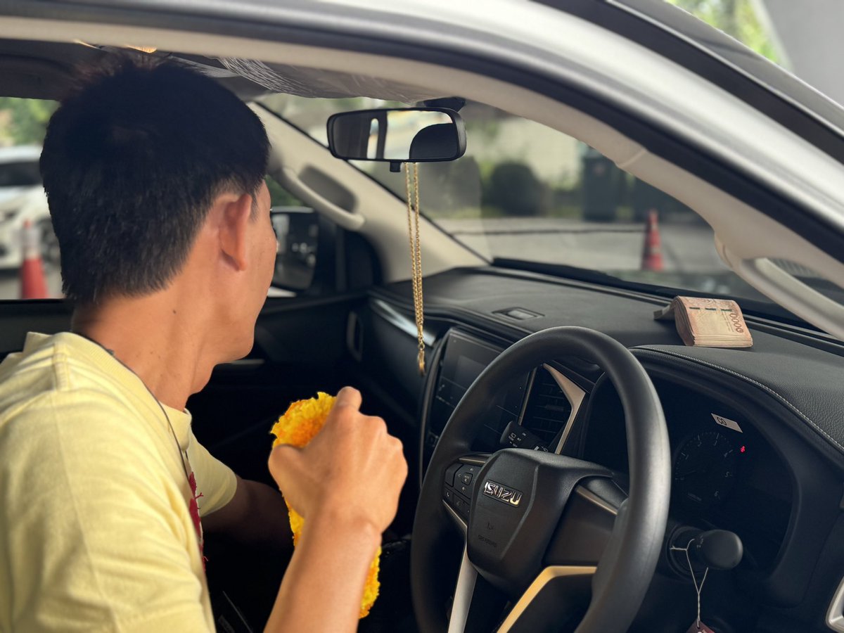 preecha9606's tweet photo. 🚘เดินหน้าเต็มกำลัง😁👍🏽🚘 https://t.co/fIhmY8rQ8S