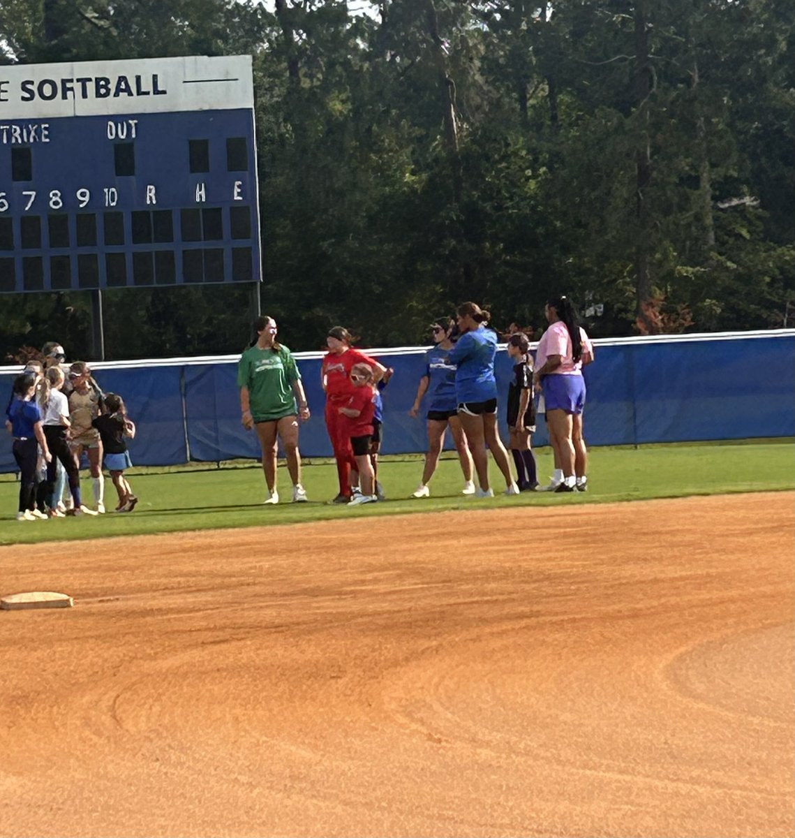 Laiken’s first softball camp! @GoBlueWave #proudsister🤍