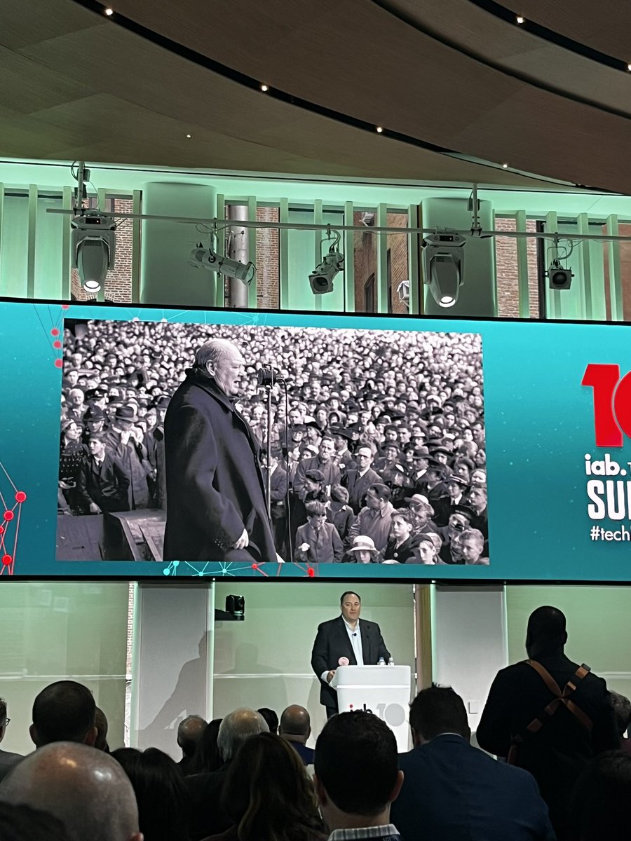 Ryan Barwick tweet media