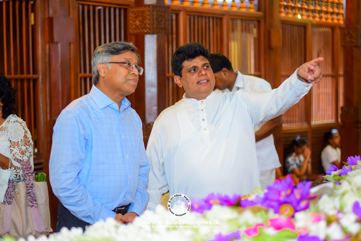 SriDalada's tweet photo. Mr. Ghulam Sarwar, the newly appointed Secretary General of the South Asian Association for Regional Cooperation (@SaarcSec), which includes eight countries including Sri Lanka, arrived at the Sri Dalada Maligawa this afternoon (11th)

#SriDaladaMaligawa #SriLanka https://t.co/xZOYPRjCL9