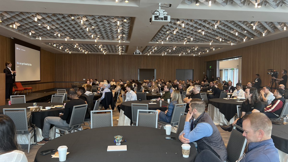 Live The Seattle #AI #Investor Summit and Showcase, hosted by the <a href="/TechAllianceWA/">Technology Alliance</a>

9:00-9:45am: Keynote Address: Everything You Wanted to Know About AI (and AI for Good) But Were Afraid To Ask.

Speaker: Juan M. Lavista Ferres, CVP and Chief #DataScientist, <a href="/Microsoft/">Microsoft</a>