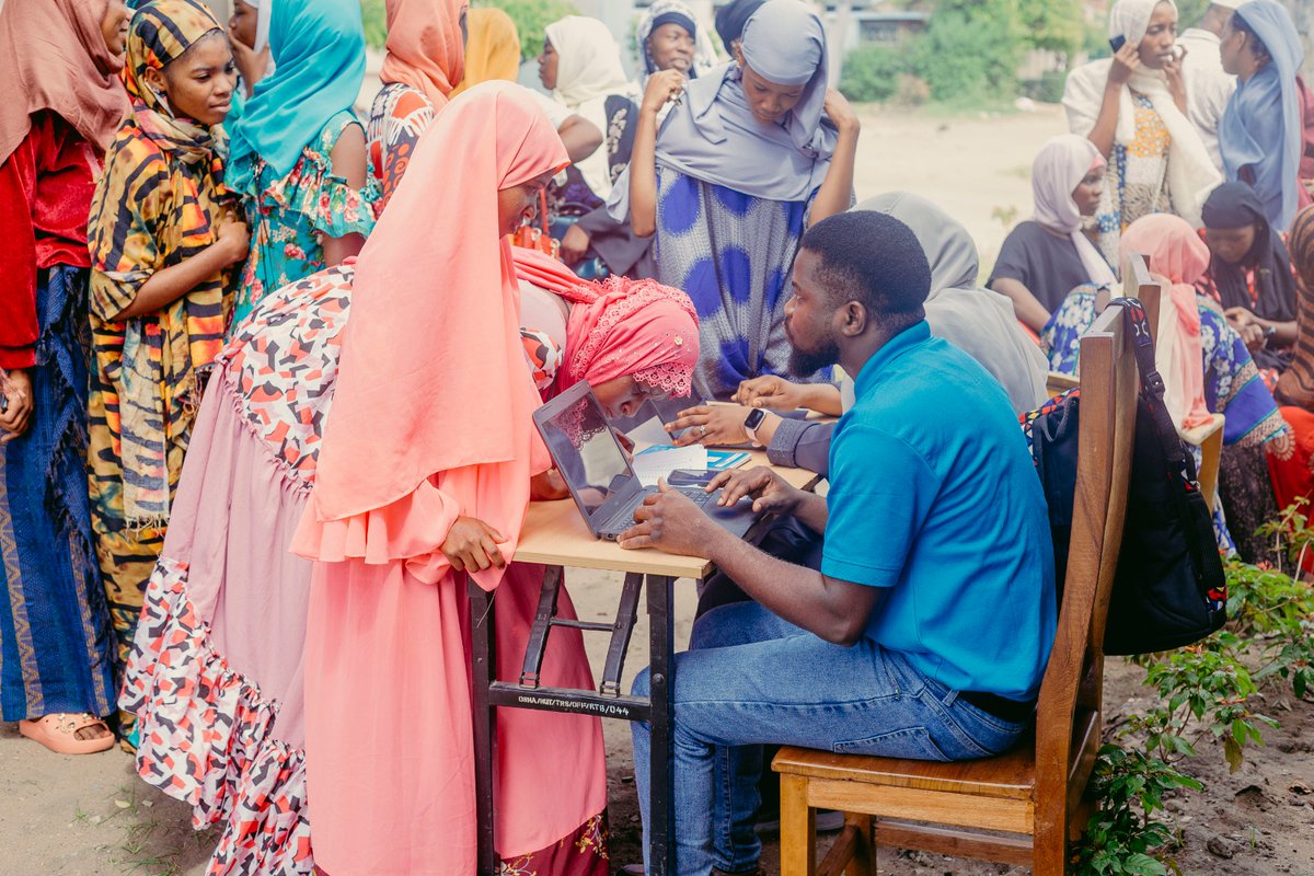 Mradi wa Fursa kwa vijana GOYN Tanga imetembelea ofisi za Kata ya chumbagini ili kusajili vijana na kuwaonganisha na fursa ambazo ziko kwenye kata ya Chumbageni

@tanga_jiji
<a href="/swahilipothub/">Swahilipot Hub</a>
@tangayetu__
<a href="/GOYNmombasa/">Global Opportunity Youth Network</a> 
@fatmakherymwinjuma
@dronequeen_zanzibar