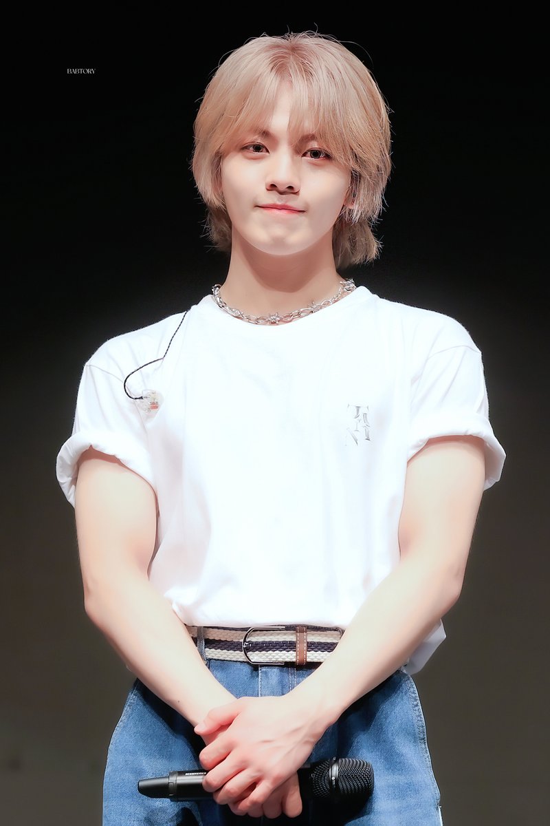 240609 팬콘

입덕이야 입덕이야 말리지마 아야야 말리지마 에. 

#TAN #티에이엔 #현엽 #김현엽