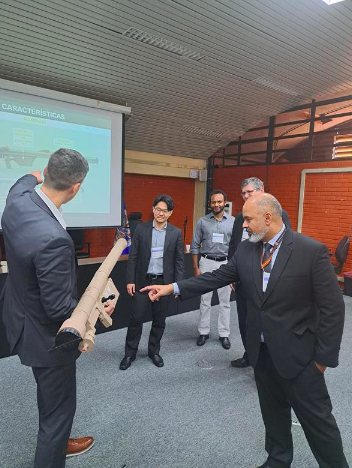 OEA_CICTE's tweet photo. 🇧🇷 Officials learn advanced conventional weapon recognition to mitigate increased risk of illicit proliferation of weapons such as #MANPADS and #ATGM. @StateDeptPM MANPADS Task Force. https://t.co/slkt4xUtqd