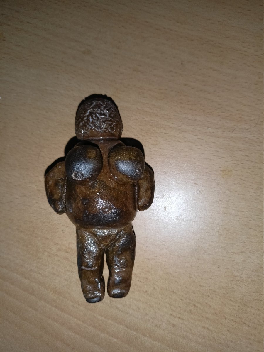 Тасенька tweet media