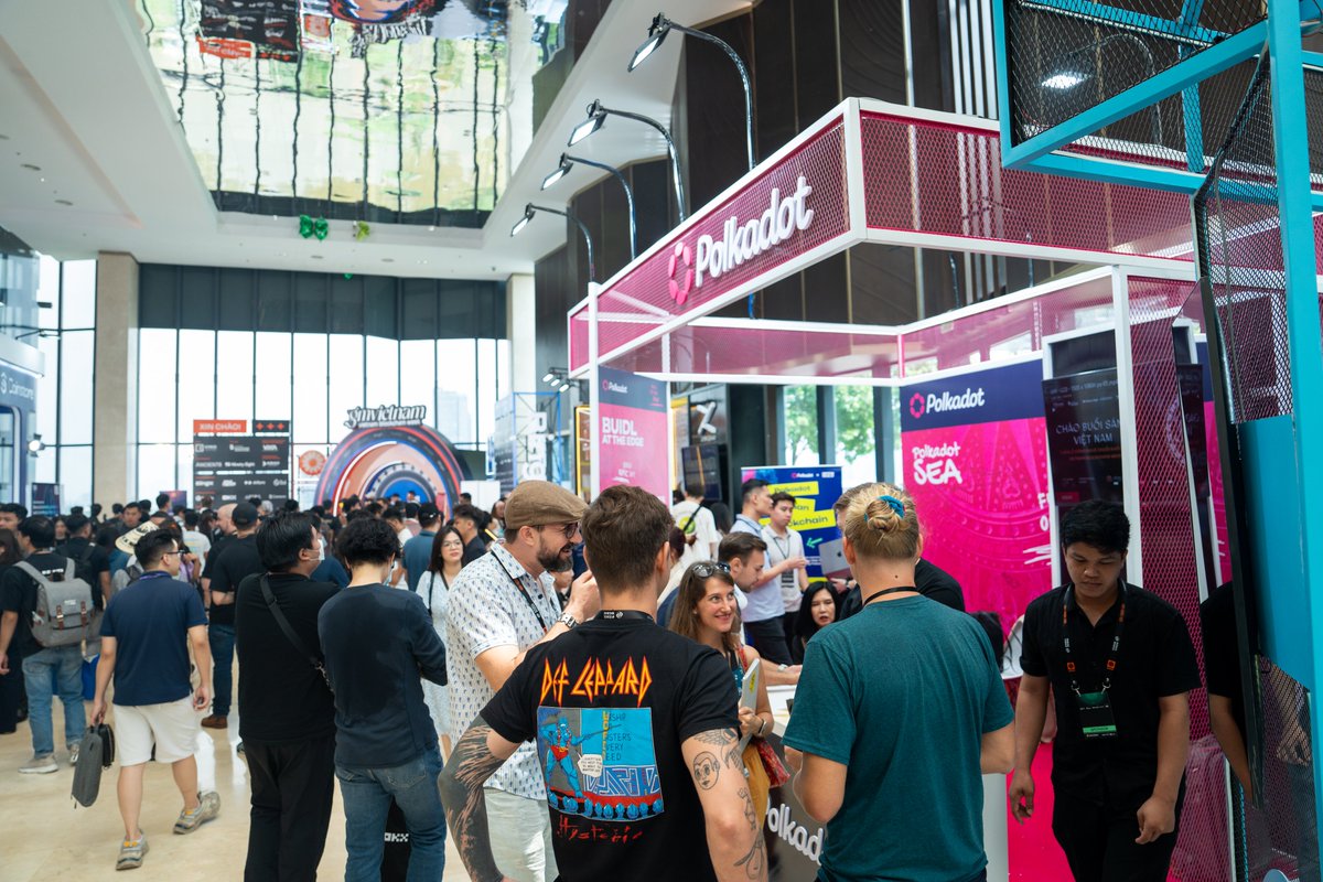 openguildwtf's tweet photo. FLASHBACK GM VIETNAM 2024 CONFERENCES
🔥 OpenGuild proudly represented @Polkadot at GM Vietnam @gmvn_official prestigious blockchain event. Polkadot booth attracted significant attention from builders and users within the community over 2 days at GM Vietnam 2024.⤵
#OG_Event #Polkadot #GMVN2024 #GMVietnam2024 #Blockchain