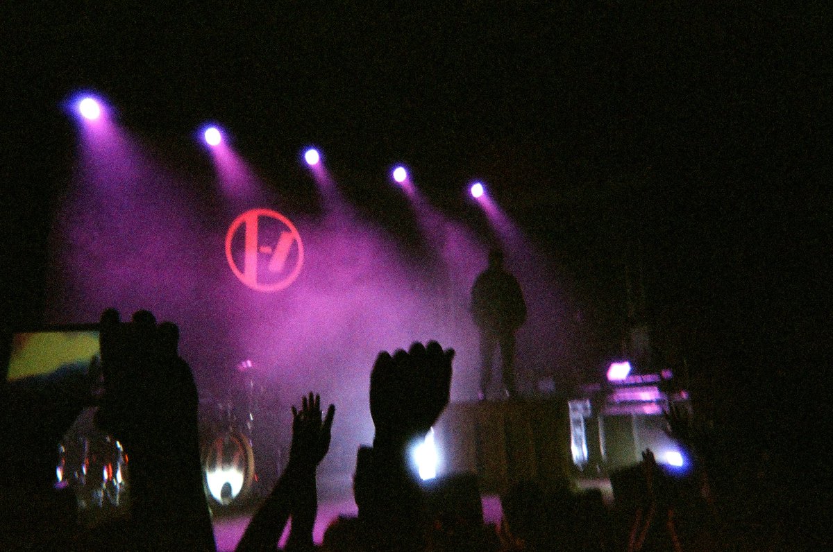 Some of my best photos from my disposable Kodak camera at the Newport show in Columbus!! more below⬇️

This night was a very special moment in my life, I'm so grateful i got to be there ❤

<a href="/ReelBearMedia/">Mark C. Eshleman</a> how'd i do? 
<a href="/tylerrjoseph/">tyler jøseph</a> <a href="/joshuadun/">josh dun</a> #twentyonepilots