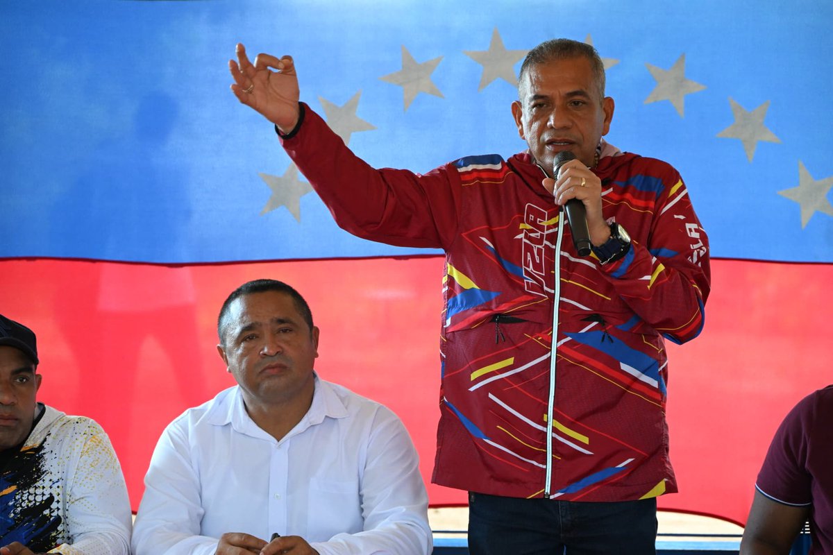 amarcanopsuv's tweet photo. Nos vinimos a Caicara del Orinoco, Municipio General Cedeño al encuentro con las estructuras del @PartidoPSUV para seguir profundizando en la organización del 1x10x7 rumbo a la Victoria Popular con @NicolasMaduro https://t.co/fLeUBJltej