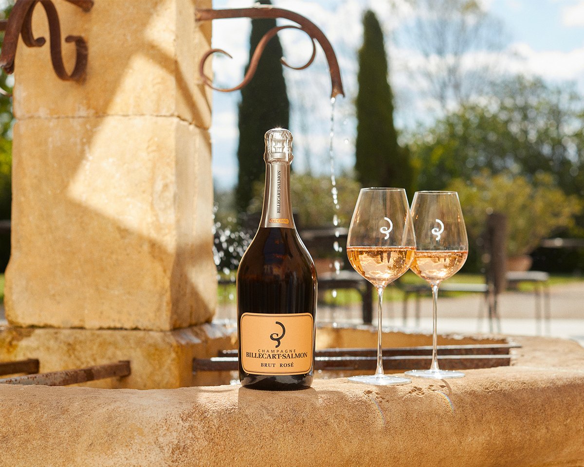 _Billecart's tweet photo. [ ROSE RADIANCE ]
Dive into the dazzling world of #BrutRosé! With its radiant glow and irresistible charm, every sip is an flavourful journey. 
#BillecartSalmon #Champagne #PinkBill https://t.co/nkK2VecS8p