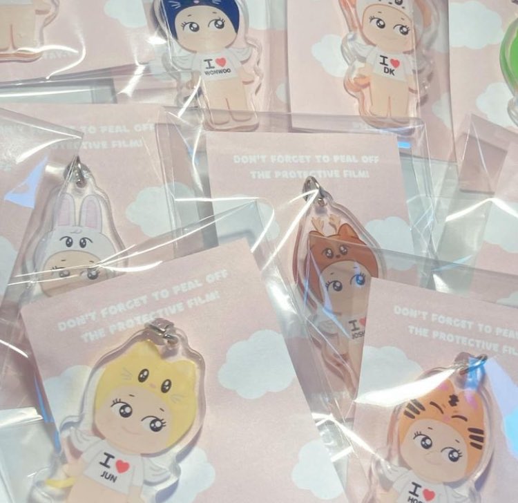 SVT Sonny Angels Keychains! 
- order with the link in my bio 🔗 
- US and WW shipping 🌎 
- if you have any questions DM me 
.
.
.
#svt #seventeencarat #kpop #kpopmerch #smallbusinesses #svtcarat