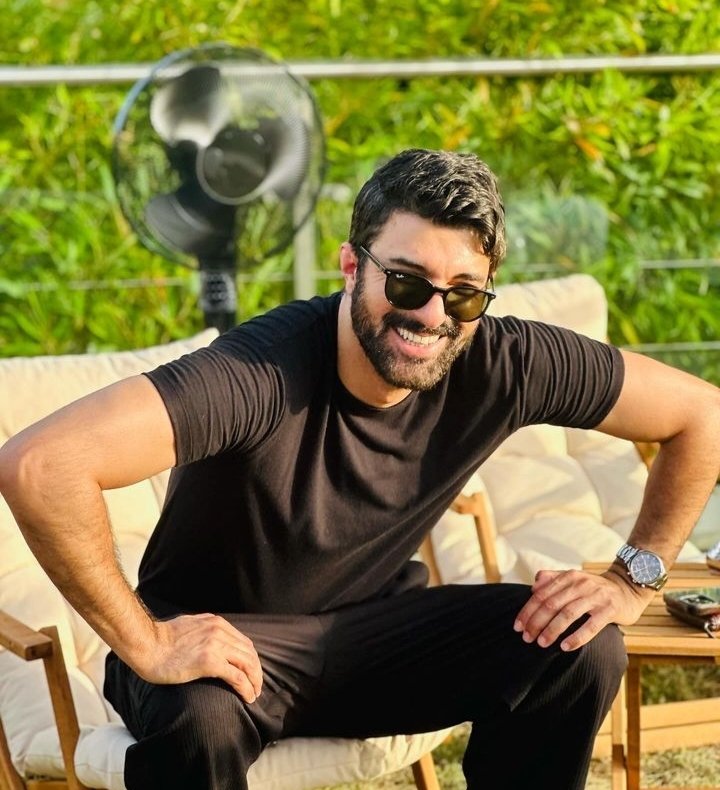 listelandcom's tweet photo. Engin Akyürek ❤️😎
#EnginAkyürek https://t.co/tVOvwoGIkM