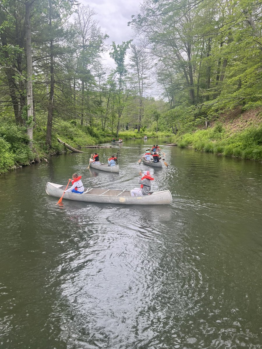 RushmoreAve's tweet photo. Afternoon canoeing. https://t.co/yLMIxqcMeg