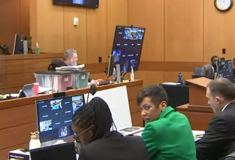 AVFTP1's tweet photo. Look at #MsLove with the eye roll at Ms. Bumpus (sp?). 🤦🏽♀️😂😂😂😂Judge please adjourn court for the day so we can regroup. #YSLTrial #YoungThug https://t.co/WAglRCzYyv