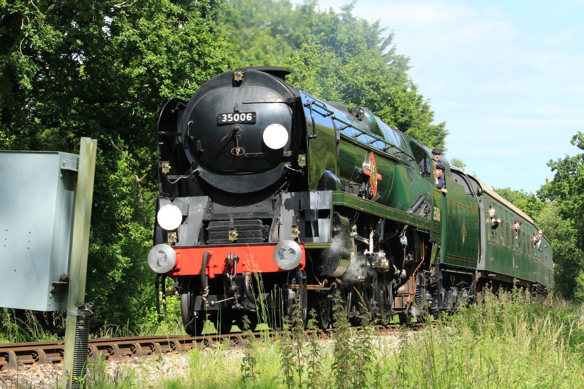 Synchorus's tweet image. Had a fantastic time at @SwanRailway&apos;s Strictly Bulleid II event last weekend, amazing to see so many of these engines working on one line!
