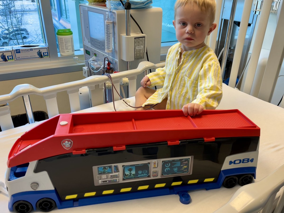 While you're riding to support Child Life programs at <a href="/stollerykids/">Stollery Kids</a> and <a href="/achfkids/">Alberta Children's Hospital Foundation</a>, you’re helping kids like George and Henry, who both enjoyed Child Life programs while they were in the hospital.

🚴‍♂️Keep on pedalling for kids across Alberta!

Sign up at LifeCycleForKids.com!