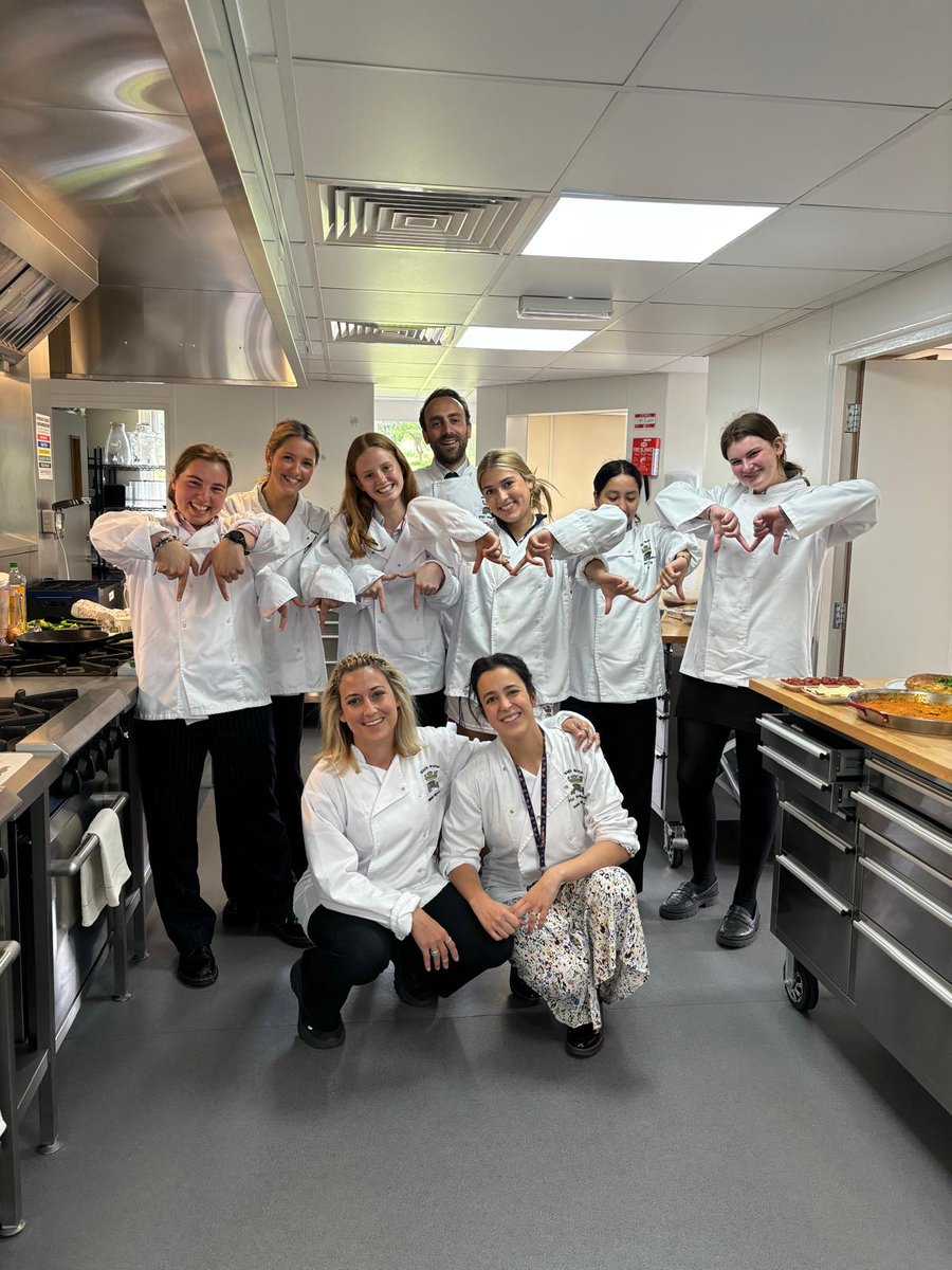 MFL Department tweet media