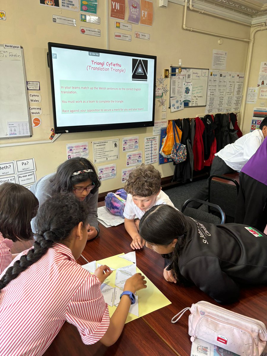 Languages | St John's College, Cardiff tweet media