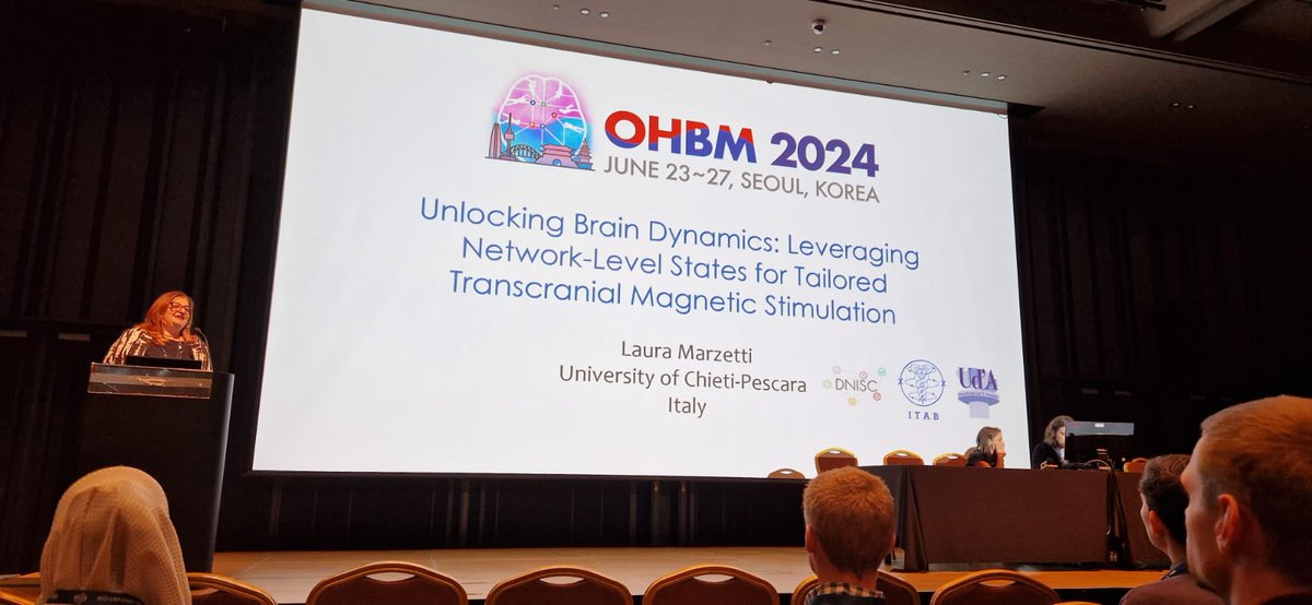"The state, that is me". But if you are not convinced about ancient states for #TMS triggering, <a href="/MarzettiLaura/">Laura Marzetti (she/her)</a>  at #OHBM2024 talked about network-level brain states! 

👑🧠🎯