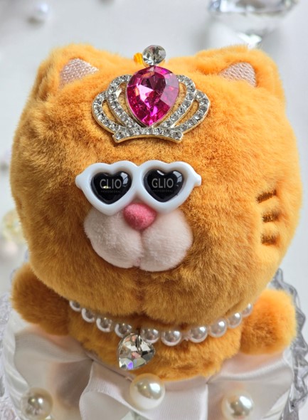 世界で一番エレガントな猫は？ それは、私 のらにゃん