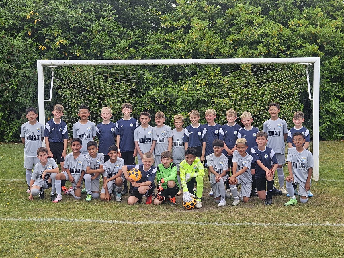 newburydpsfa's tweet photo. Newbury A 5-2 So Cal United
⚽️ Jenkins 3, Pugh, Roszczyk 

Newbury B 0-4 So Cal United 

It was a fantastic evening of football against our friends from the States! The sun was shining and both games were played in fantastic spirits! 

Good luck and safe travels to So Cal United! https://t.co/duATM0Xbwa
