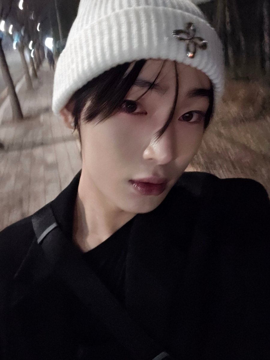 sunieshineup's tweet photo. @bbkungyaz ETERNAL YOUTH WITH SUNOO
#SunooMelodicGiftOfJune #복숭아당도_624_선우생일 #SUNOO #엔하이픈_선우 @ENHYPEN_members @ENHYPEN https://t.co/sXE82yQpeu