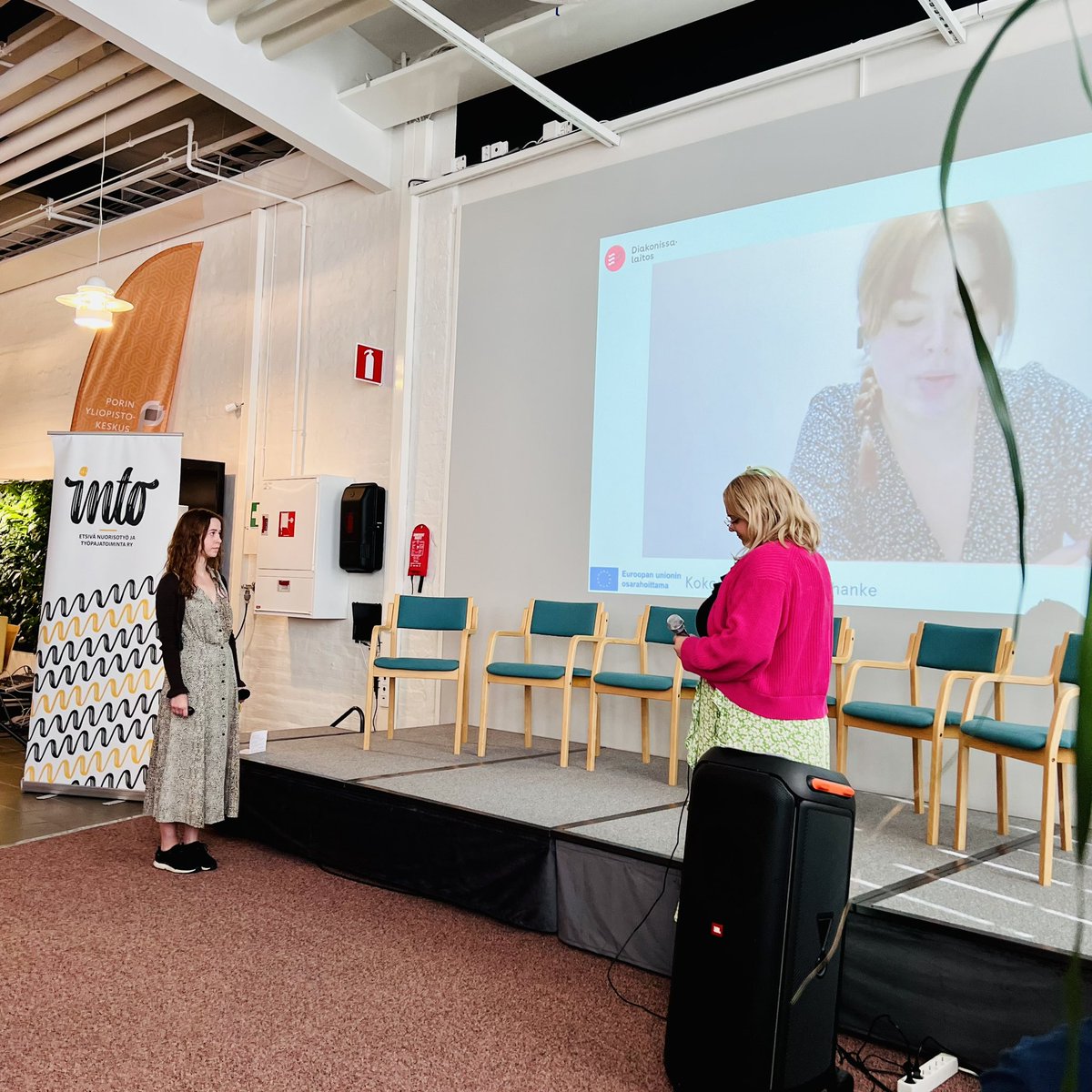 Johanna Kujala (@joh_kujala) on Twitter photo Nuoret kertovat kokemusosaamisesta ja ratkaisuista. Nuoret pitää ottaa mukaan sekä kuunnella ja kohdata inhimillisesti. Myös mielenterveysapua tulee saada. <a href="/intolaiset/">Into – etsivä nuorisotyö ja työpajatoiminta ry</a> <a href="/HDLsaatio/">Diakonissalaitos</a> <a href="/SuomiAreena/">SuomiAreena</a> Nuoret kertovat kokemusosaamisesta ja ratkaisuista. Nuoret pitää ottaa mukaan sekä kuunnella ja kohdata inhimillisesti. Myös mielenterveysapua tulee saada. <a href="/intolaiset/">Into – etsivä nuorisotyö ja työpajatoiminta ry</a> <a href="/HDLsaatio/">Diakonissalaitos</a> <a href="/SuomiAreena/">SuomiAreena</a>