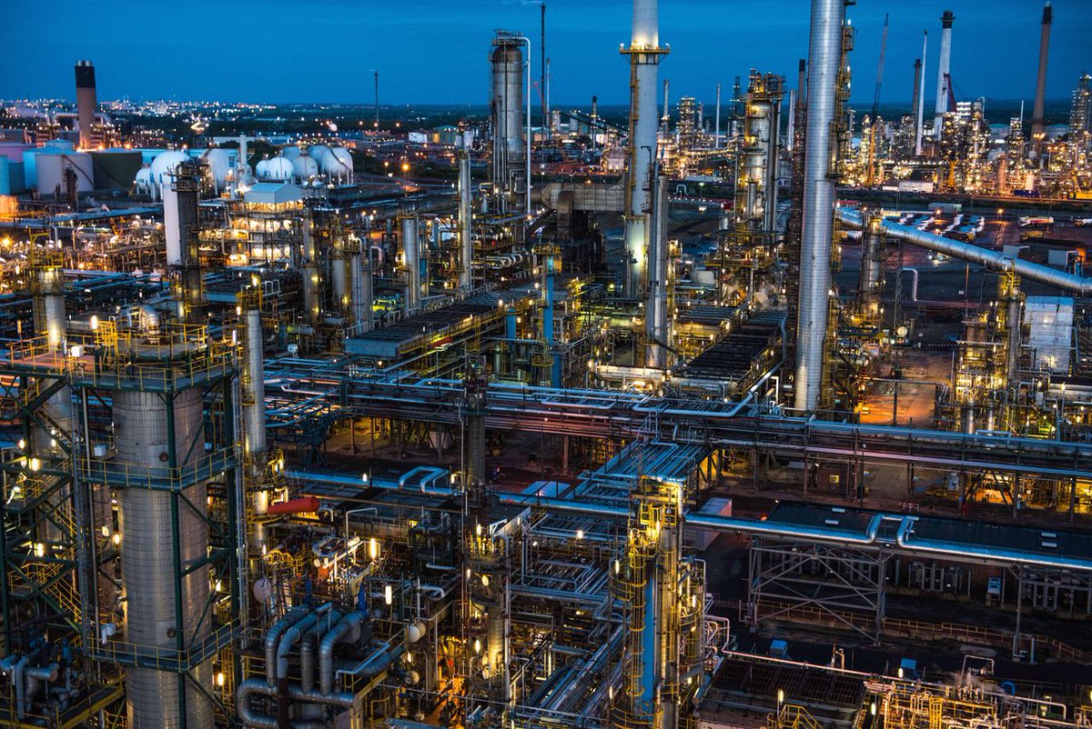 PraxGroup's tweet image. #DidYouKnow how many environmental permits Prax Lindsey Oil Refinery has? The answer is seven! They include: Greenhouse Gases (GHG), Landfill, and Restaurant Sewage Treatment. #Environment #PraxFact