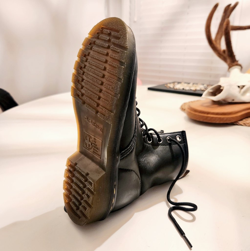 NGL I feel uncomfortable that I'm about to desecrate this innocent Doc Martens boot and turn it into a Doc Boss. but ya know, for Very Important marketing purposes, I think it's justified 😂