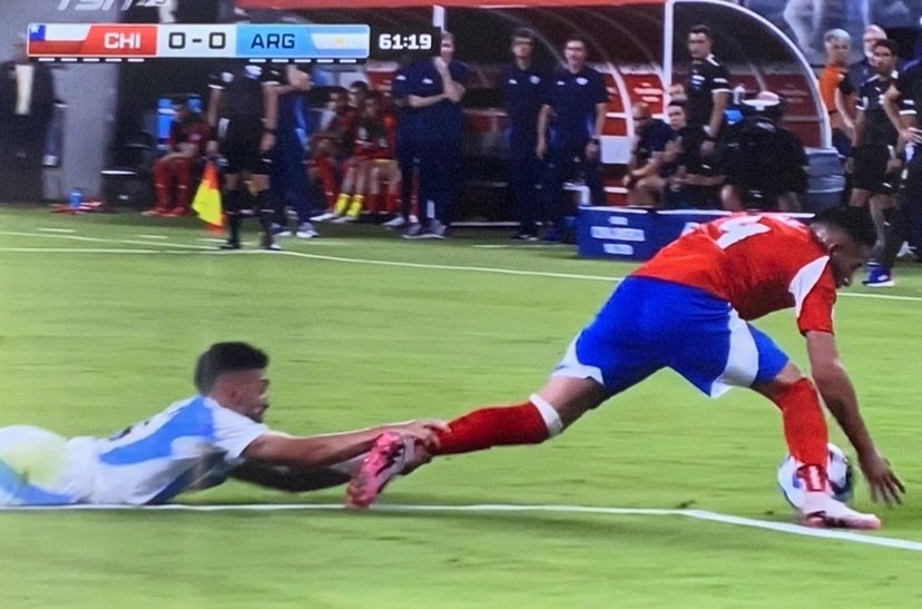 lehuedeee's tweet photo. @SRKevin_101 @Roberto_cs17 si vamos a hablar de faltas intencionadas que dices de esa wea ordinaria https://t.co/02jp85fNjv