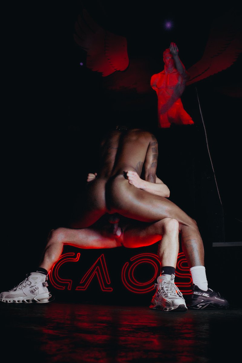 SÁBADO TEM CAOS! 🔥

Já tá sabendo que dia 29 às 23h a gente tem aquele encontro marcado né? E os ingressos já estão á venda, não dá bobeira!

👉linktr.ee/festacaos