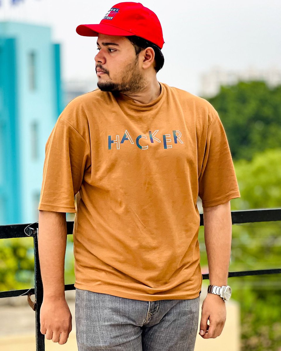 azeemqureshi26's tweet photo. Kade socheya ni kinna Utte chakke patshah
Khush rehne aa ni jithe saanu rakhe badshah
.
.
#newpost #52bars #karanaujla #foryou #azeemqureshi https://t.co/Noh1HSnjC0