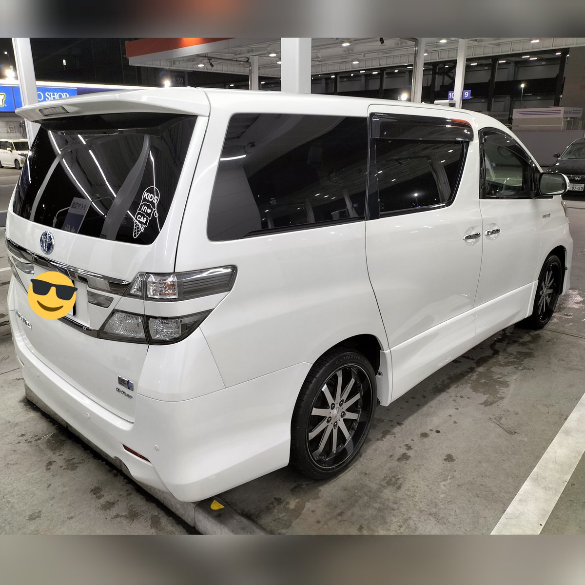 ryu384649's tweet photo. 友達のヴェルファイア
個人売買で回します

ヴェルファイア　ハイブリッド Z R
　2.4L  e-four　7人乗
車検有　R6年11月15日まで
走行距離　121,000km台
初年度　25年11月

販売希望価格120万円（自税＋リ券込）
#車 #車売ります #車買います #個人売買 #ファミリーカー #トヨタ #ヴェルファイア #HV https://t.co/Gc6Nflik6x