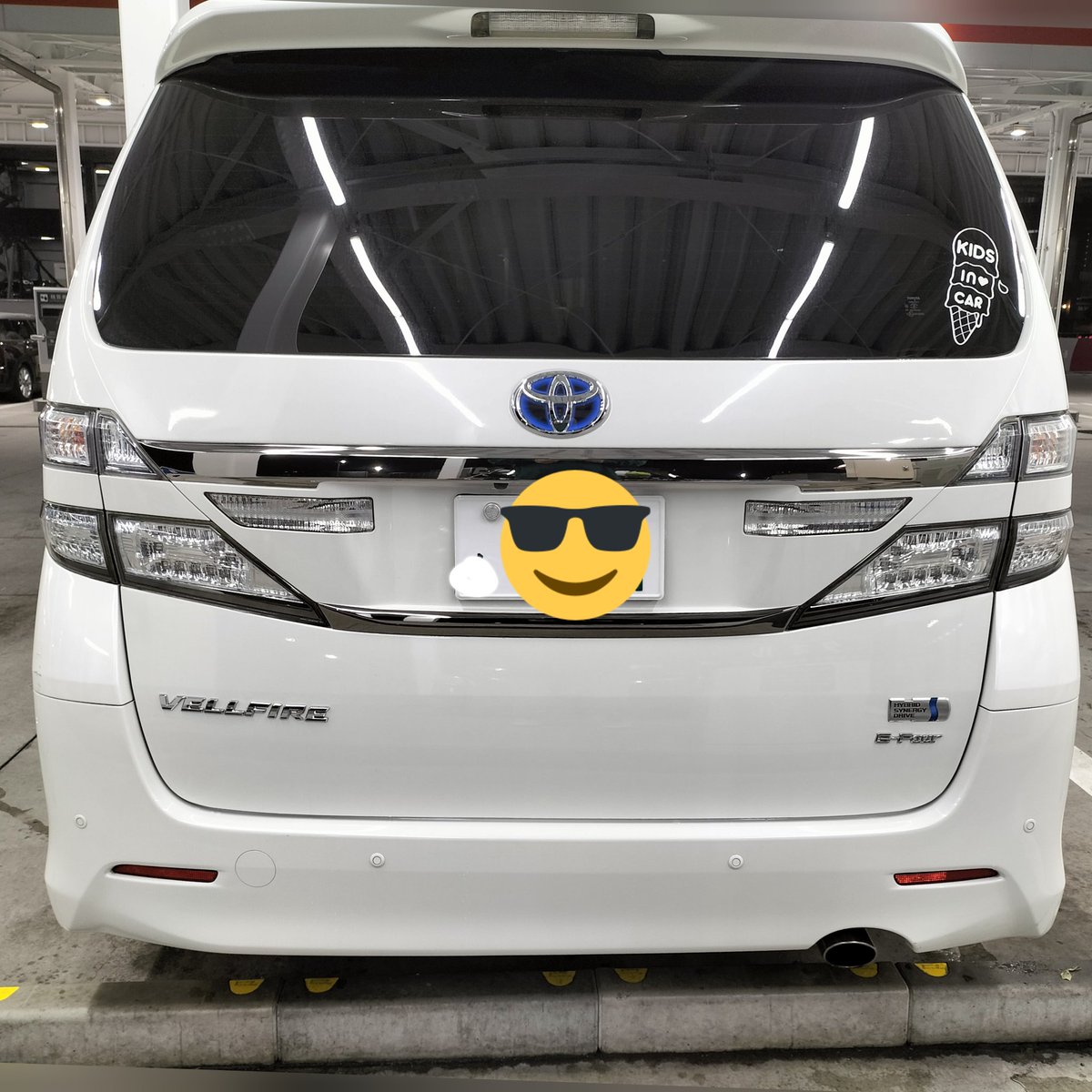 ryu384649's tweet photo. 友達のヴェルファイア
個人売買で回します

ヴェルファイア　ハイブリッド Z R
　2.4L  e-four　7人乗
車検有　R6年11月15日まで
走行距離　121,000km台
初年度　25年11月

販売希望価格120万円（自税＋リ券込）
#車 #車売ります #車買います #個人売買 #ファミリーカー #トヨタ #ヴェルファイア #HV https://t.co/Gc6Nflik6x