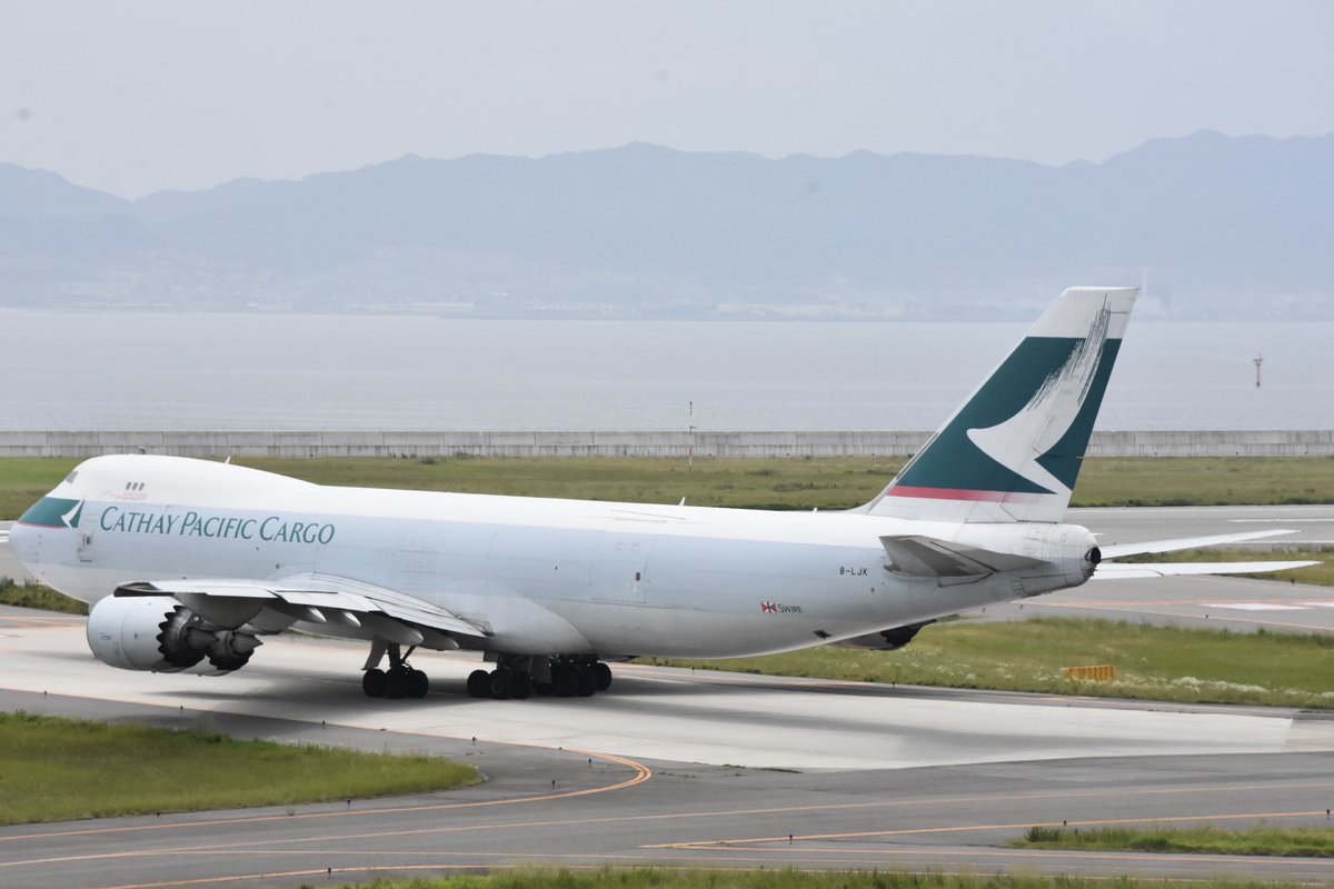 AirplaneVictory's tweet photo. June 26th 2024
Cathay Cargo B748F
B-LJK in KIX/RJBB
#CathayCargo #B748F
#KansaiInternationalAirport https://t.co/Gmlu0zREJs