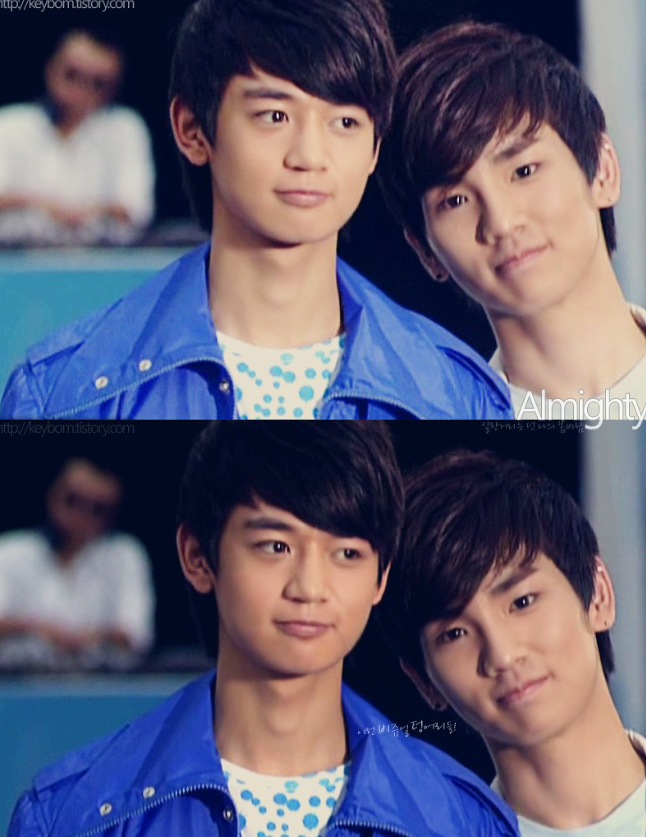 hourlyminkey's tweet image. 